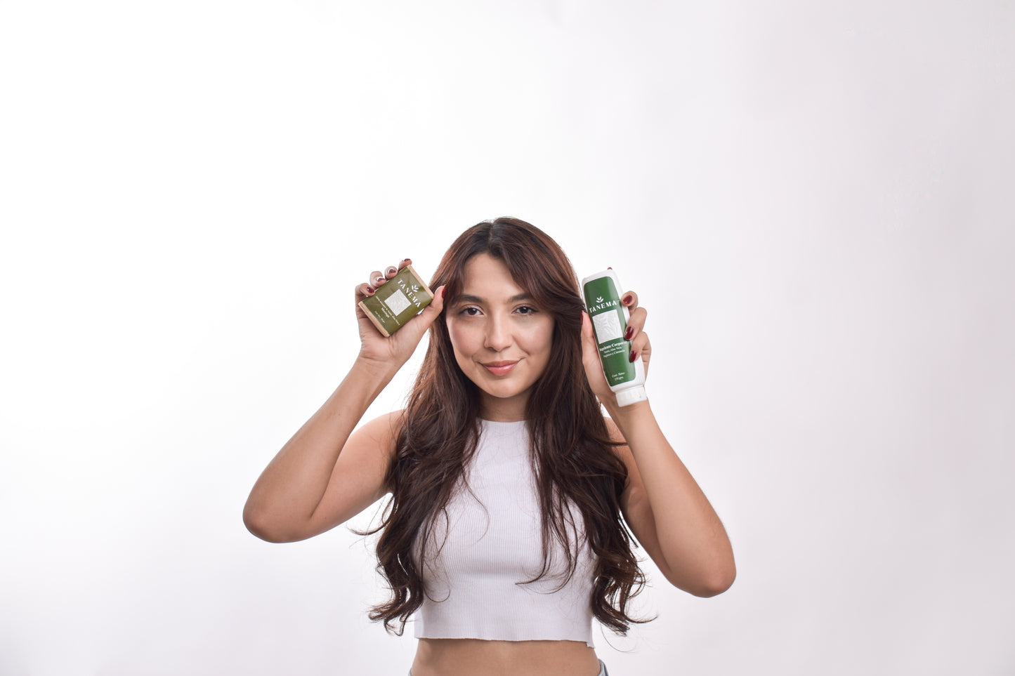 Jabón Artesanal de Neem, Aloe Vera y Moringa