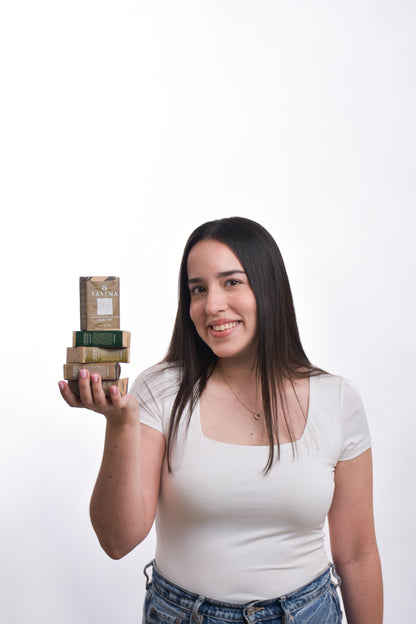 Jabón Artesanal de Neem, Aloe Vera y Carbón Activado (exfoliante)