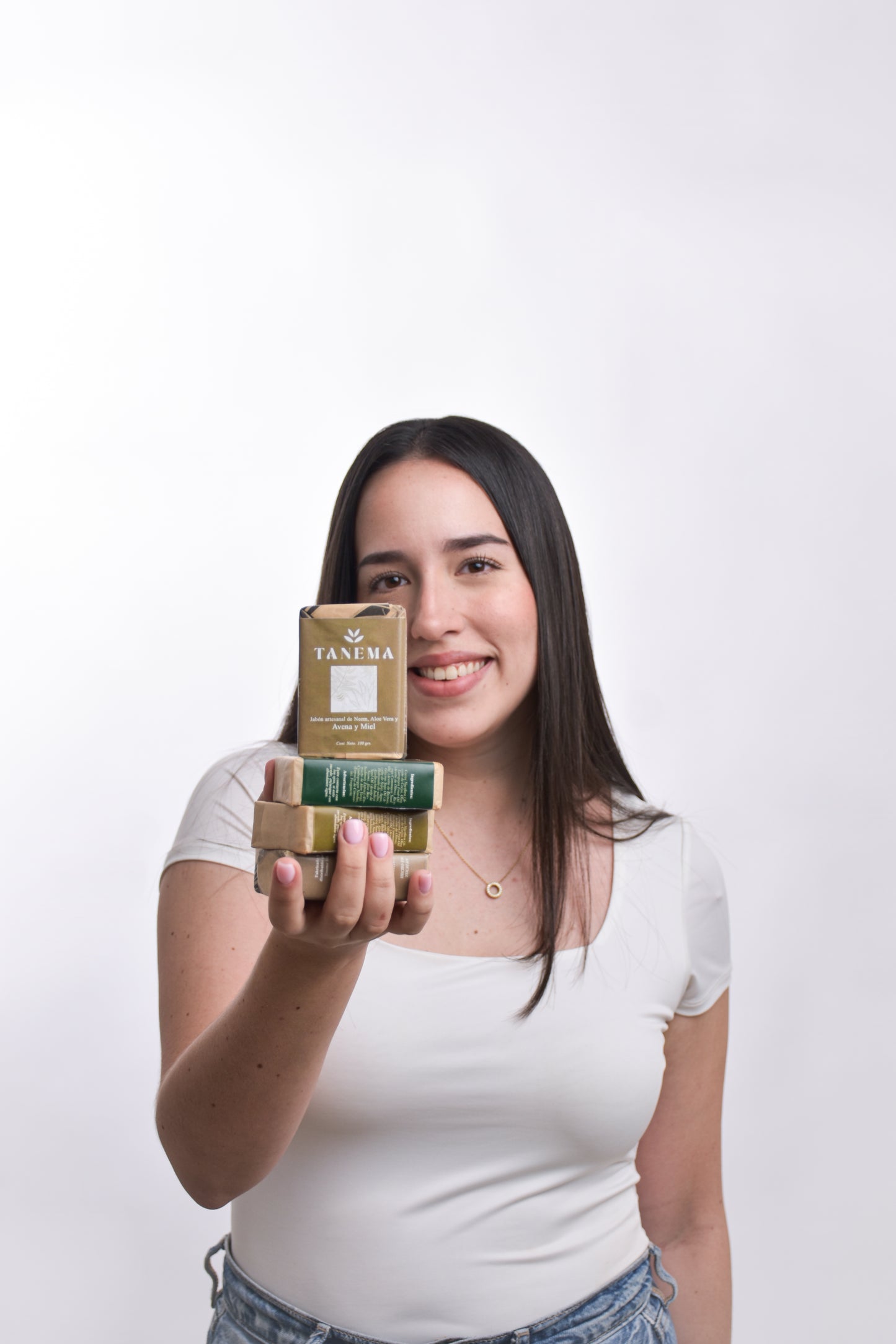 Jabón Artesanal de Neem, Aloe Vera y Citronela